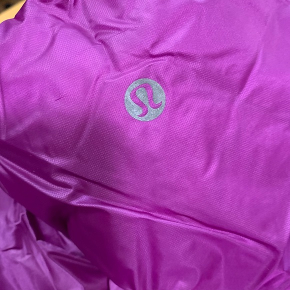 Lululemon down for a run puffer ski jacket NWT 8 - Picture 14 of 14